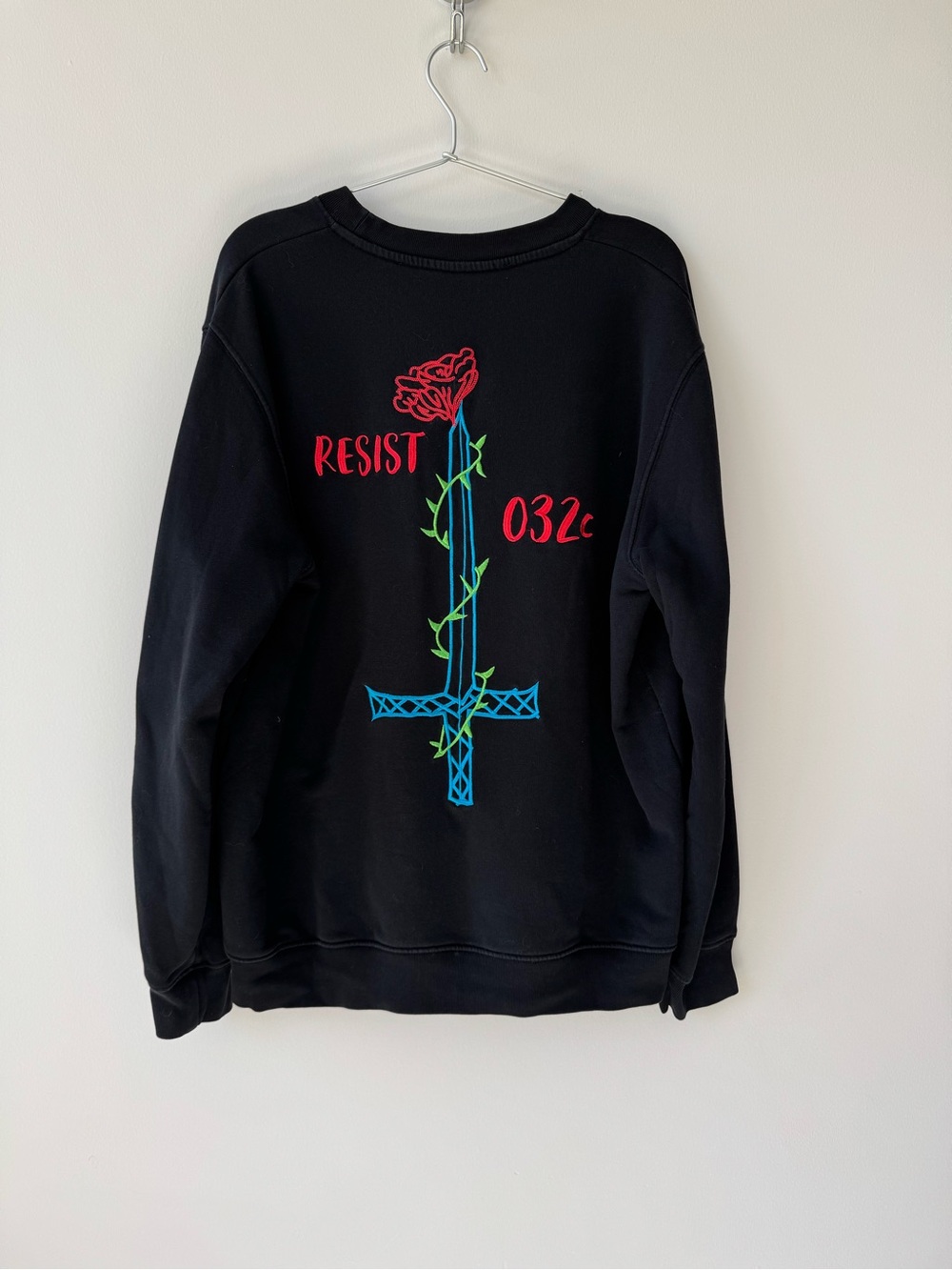 032c Resist Crewneck Sweatshirt in Black - Embroidered Graphic on Back - Size L